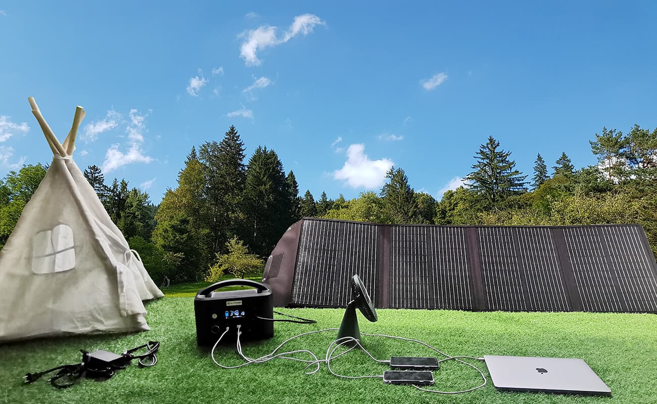 300 W 36 V einkristallines integriertes laminiertes flexibles und tragbares 4-fach faltbares Solarpanel